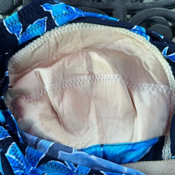 Ladies Swimsuit with Skirt - Picture 11 of 14